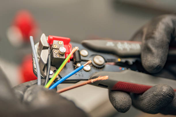 Best Licensed Electrician  in Garberville, CA